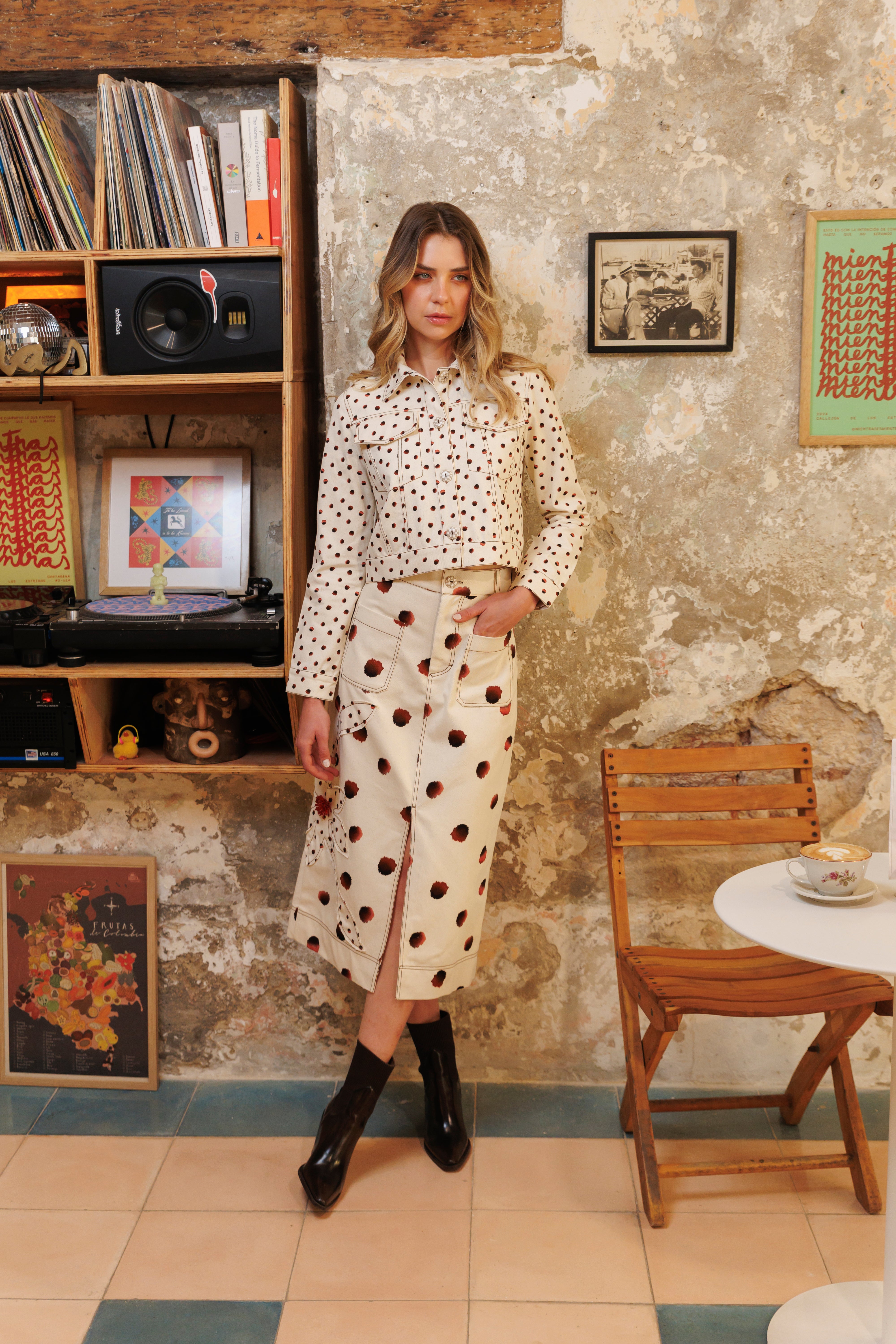 Falda Recta Denim Estampada Puntos