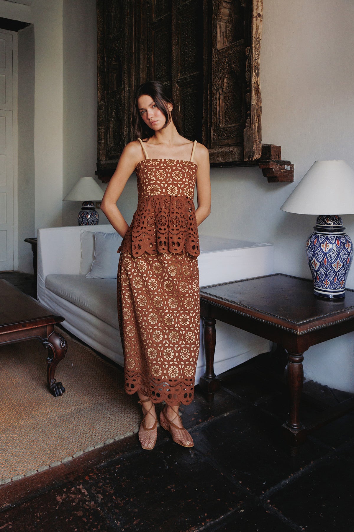 FALDA RECTA OJALILLO