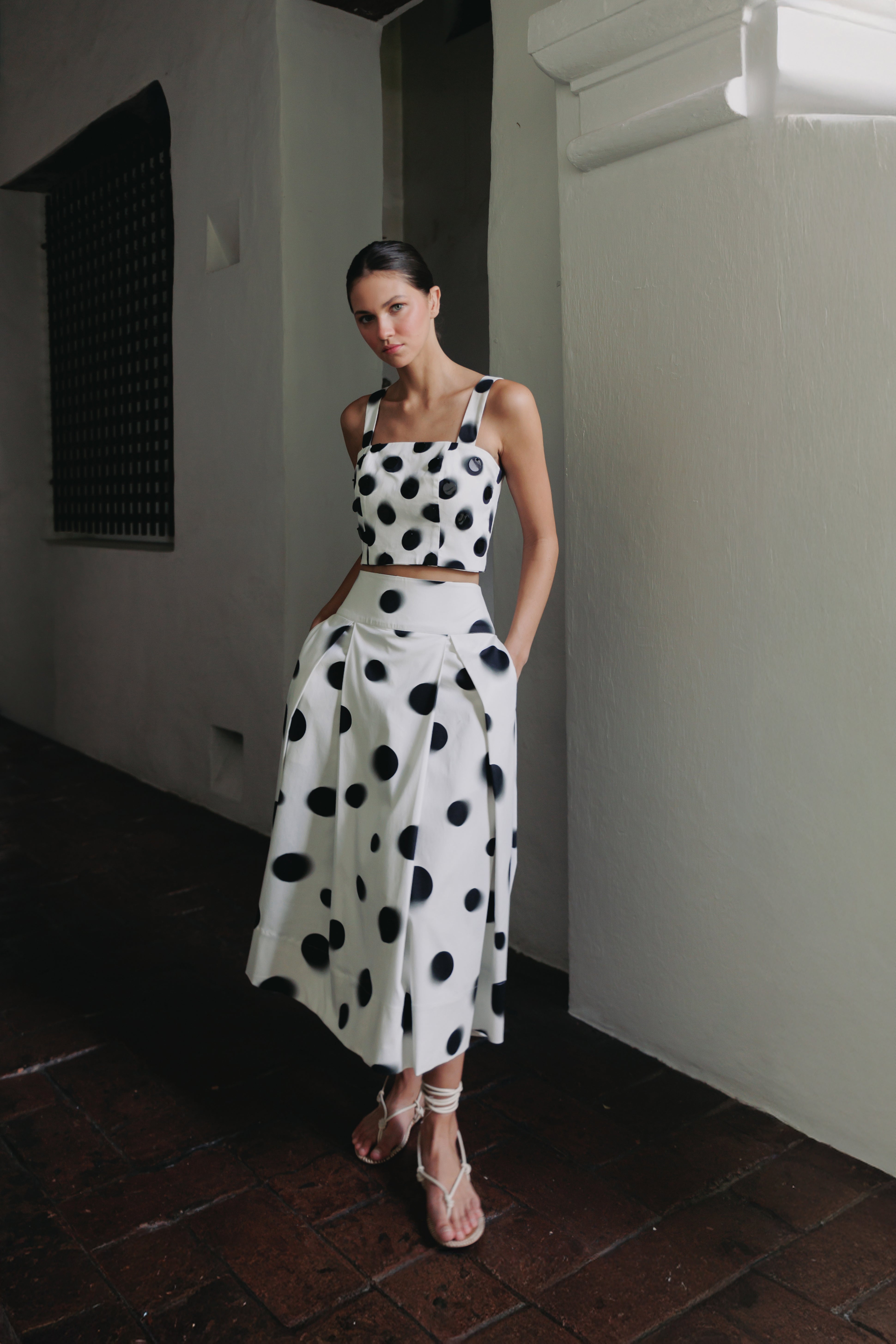 CROP TOP ALGODON ESTAMPADO LUNARES