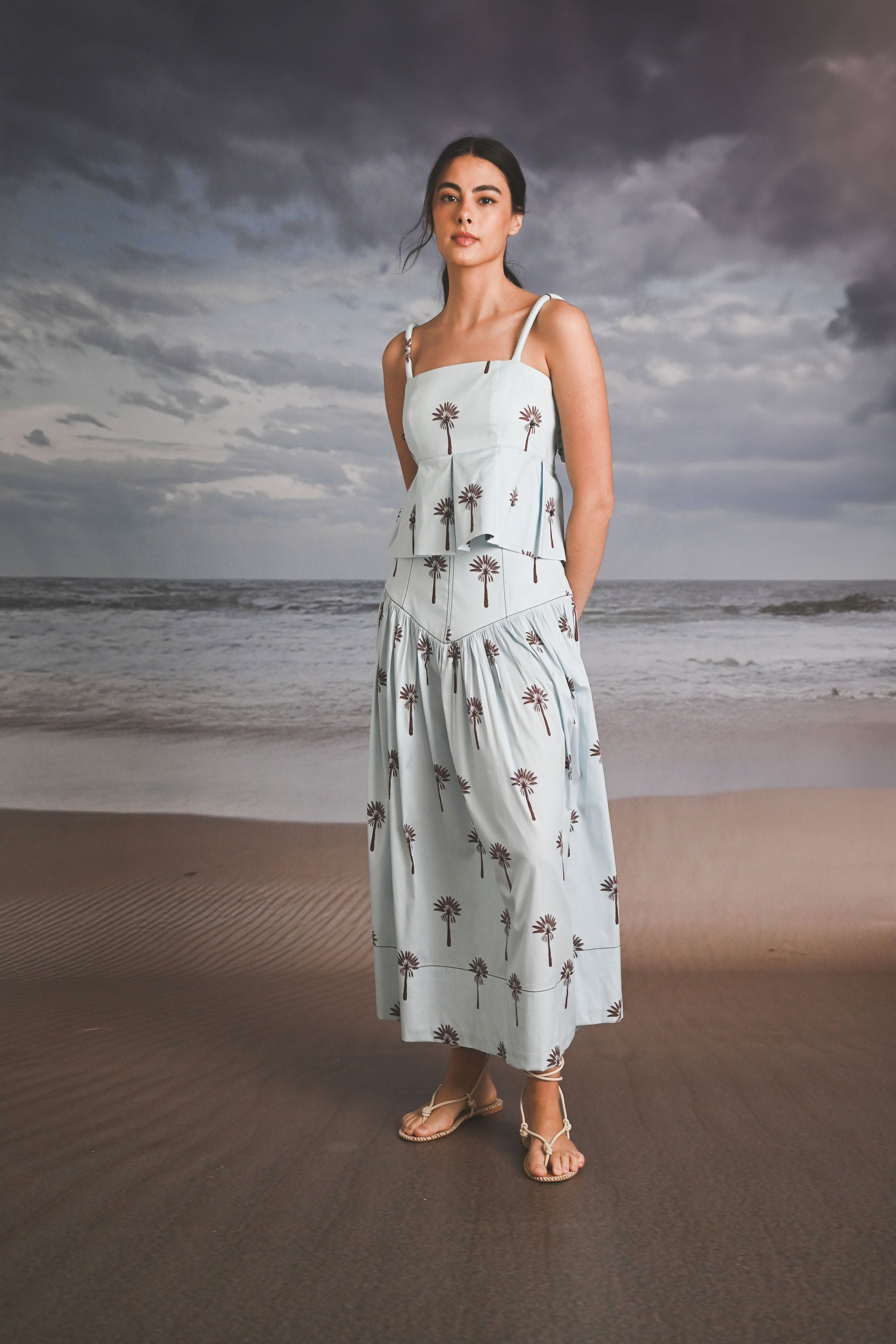 FALDA ESTAMPADA PALMAS