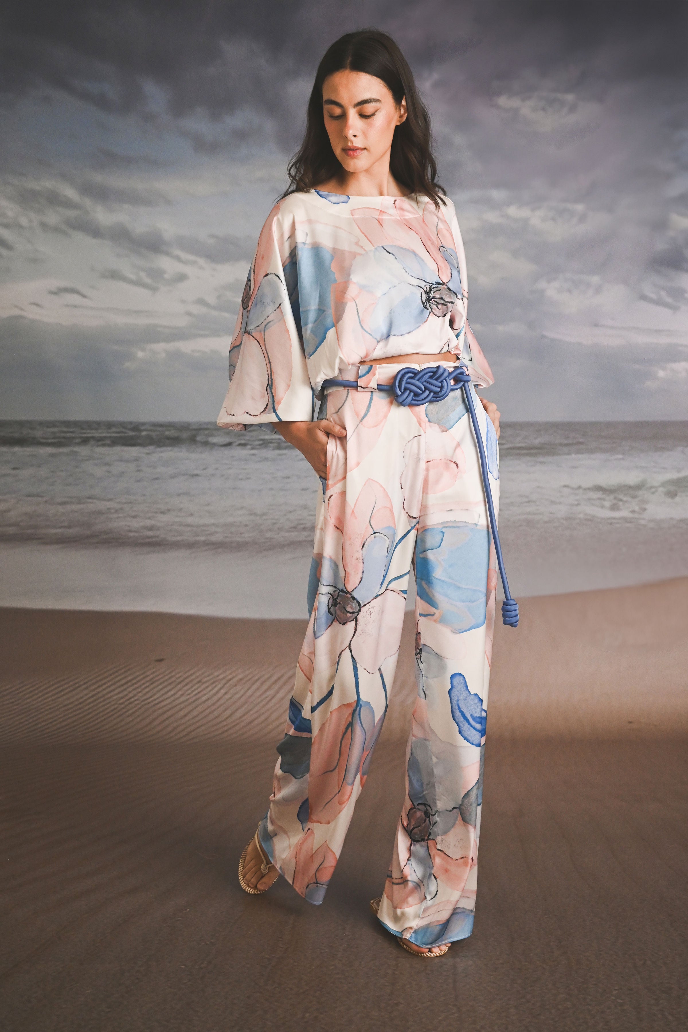 BLUSA SEDA ESTAMPADA CON MANGAS