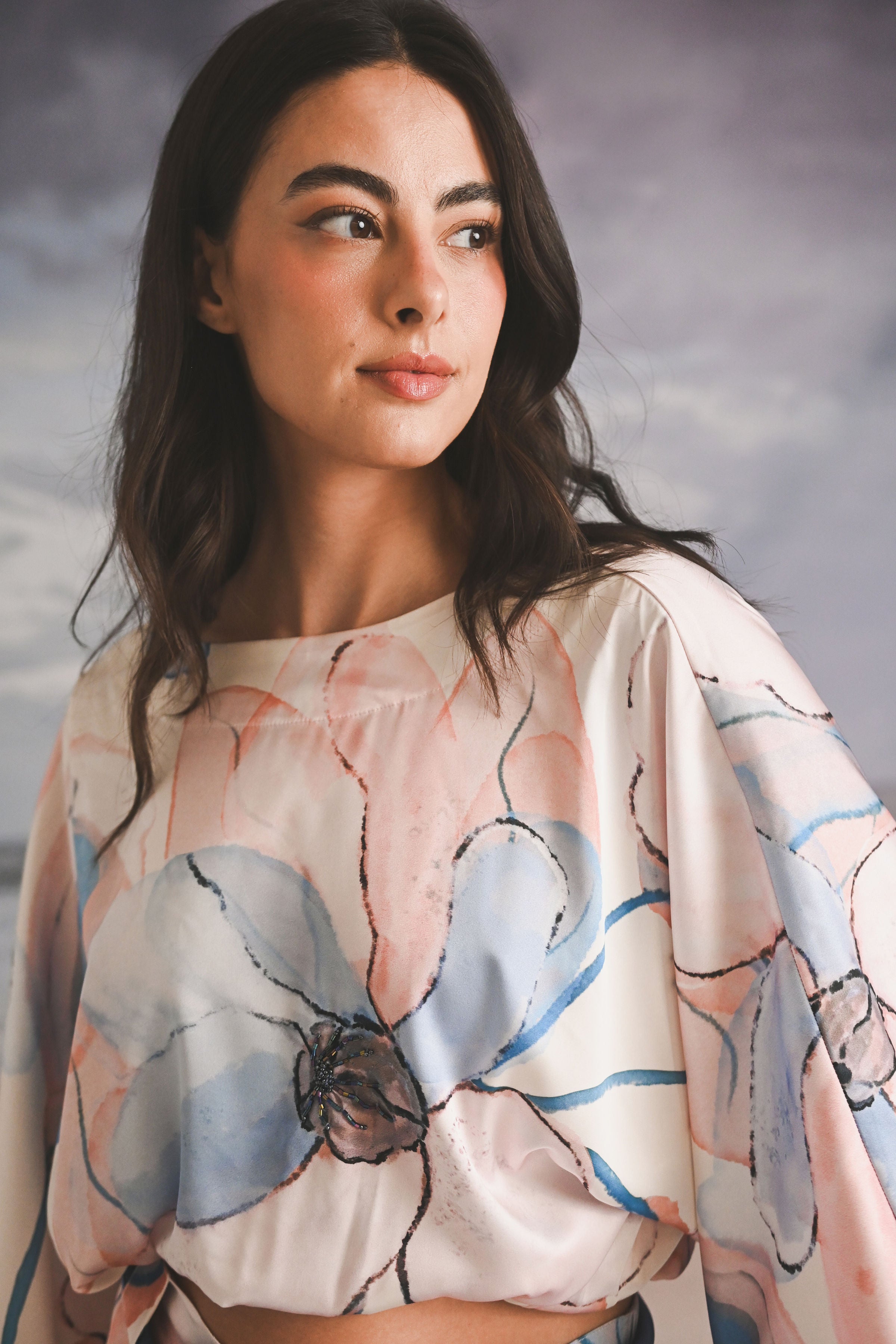 BLUSA SEDA ESTAMPADA CON MANGAS